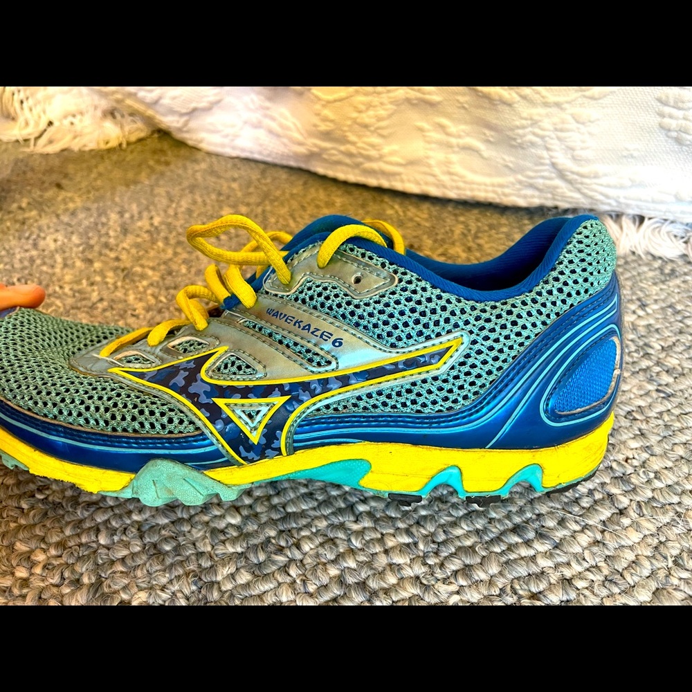 Mizuno Wave Kraze 6, running shoe